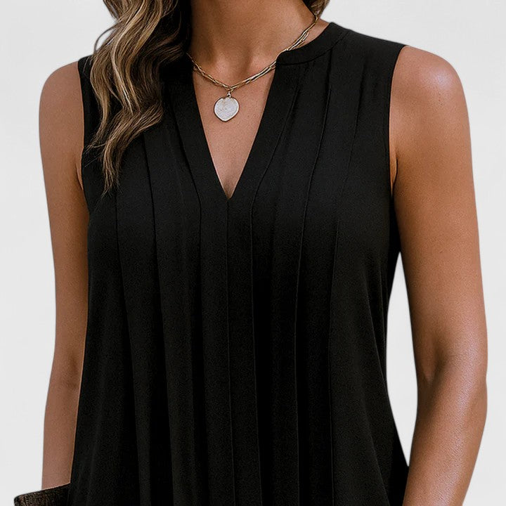 Clarhild | Elegant Flattering Dress With V-Neck