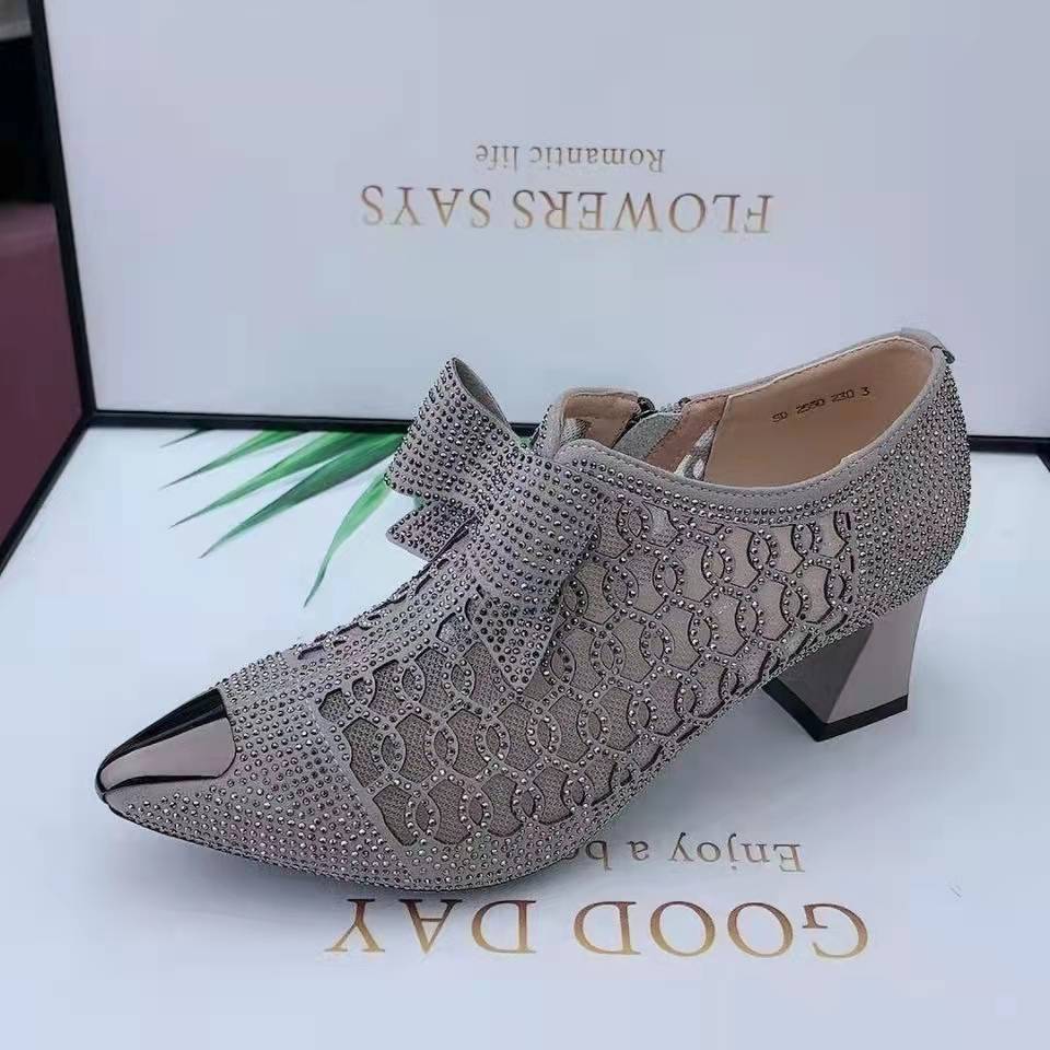 Summer Casual Rhinestone Hollow Chunky Heel Shoes and New Belt Buckle Solid Color Plus Size Women's Sandals